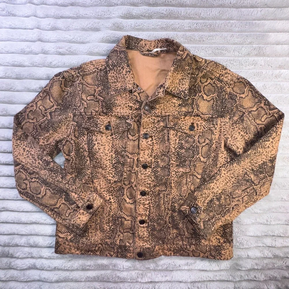 Free People Jacket Womens Medium Trucker Brown Snake Print Denim‎ Button Front - Picture 2 of 9